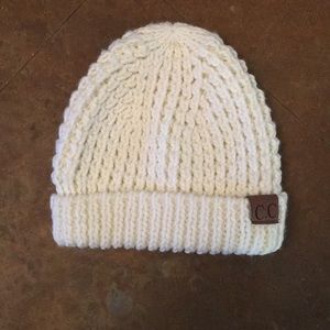 Ivory CC boutique beanie {knit}
